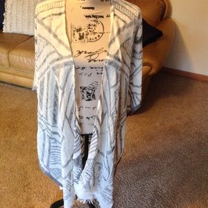 ANTHROPOLOGIE Feathers By Tolani kimono.